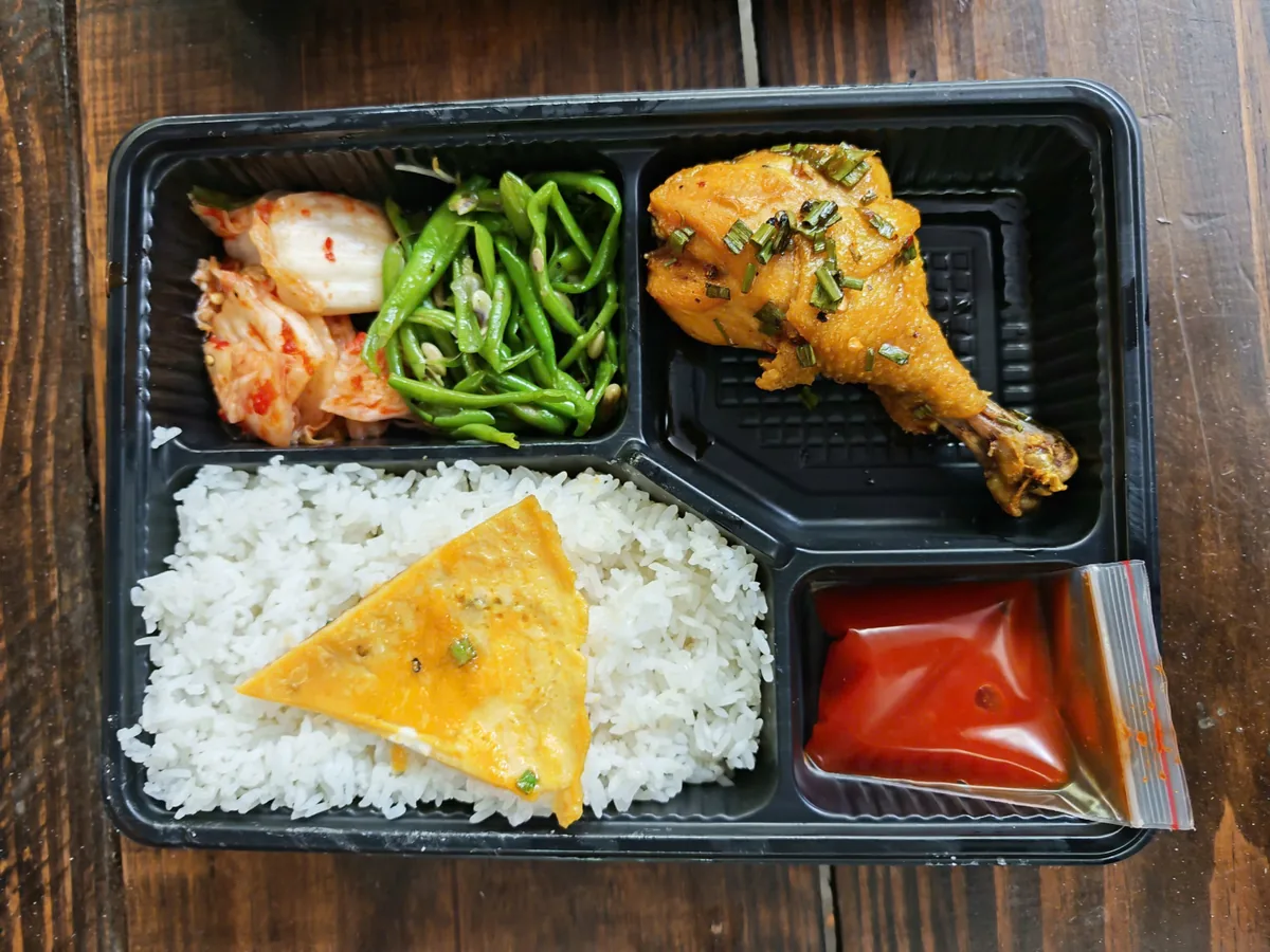 Rice with Fish-sauce Fried Chicken