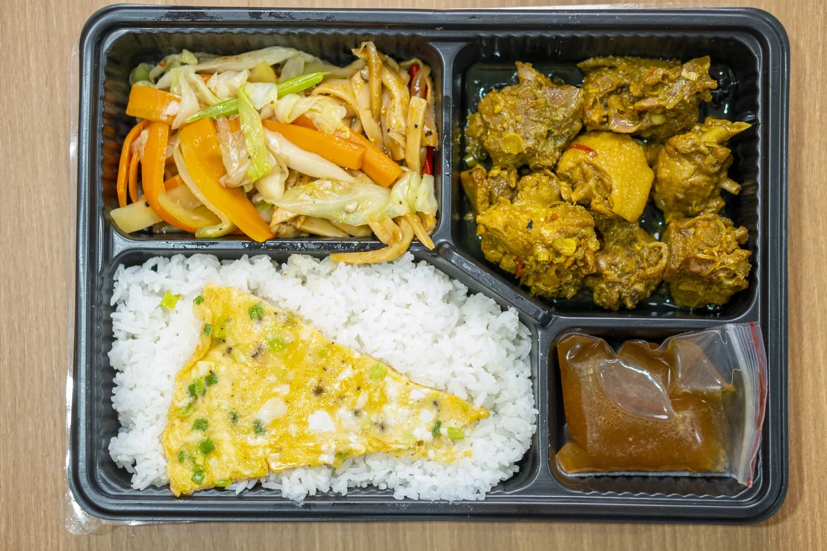 Rice with Lemongrass Braised Chicken